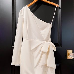 Gianni Bini White One Shoulder Long Sleeve Tie Side Asymmetrical Mini Dress